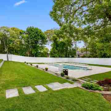 Love Farms Lodge Hotel Exterior