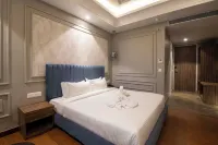 THE MADELINNE HOTEL Hotels in Bahadarpur