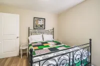 Woodbridge Home: 2 Mi to Potomac Mills!
