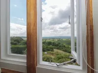 Stonecutter's Cottage Hotels in Martock