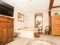 Brae Loch Inn Hotels in Madison County