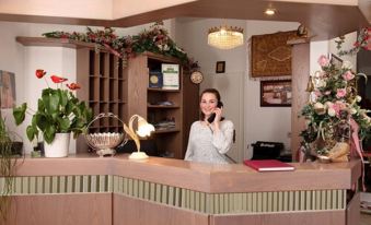 Astoria Hotel - Housity