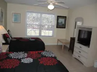 2109m 1 Bedroom Condo by RedAwning - Balkoner