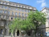 Friends Hostel & Apartments Hotel a 