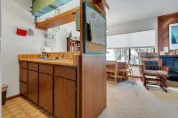 Year Round Condo- Sleeps 5! - Tamarack #17