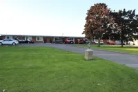 Colonial Motel Hotels in Chatham