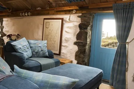 Tigh Bhisa Blackhouse Отели в г. Isle of Lewis