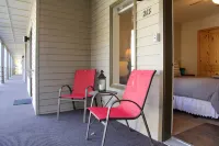Modern Comfort River/Mtn Views + Hot Tub 1 Bedroom Condo by RedAwning Hotels in Telluride