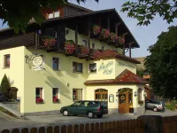 Gästehaus Arracher Hof - Inns