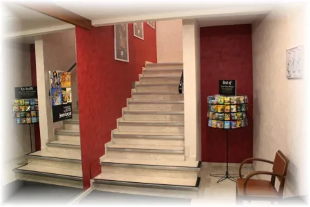 Hotel du Touring Отели в г. Латронкьер