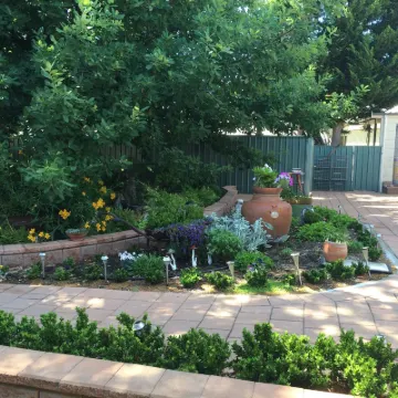 Hahndorf Oak Tree Cottages Hotels near Beerenberg Farm