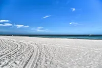方便進入印度岩石海灘的公寓! - 停車場