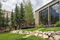 Pines #2071 by Summit County Mountain Retreats