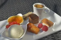 Logis Hotel le Prieure - breakfast
