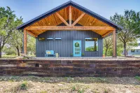 Recently Built Cabin w/ Pavilion in Granbury! - 4-Star
