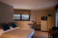 Atelier 24 Hotels in Tubize