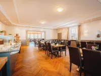 Schieners Hotel & Apfelhof Apartments Hotels in Wemding