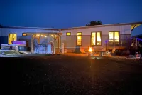 Hot Tub & Fire Pit: Pet-Friendly Sedona Home - spa