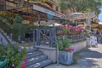 Naples Condo w/ Pool - Walk to Dining & Beach - Condos