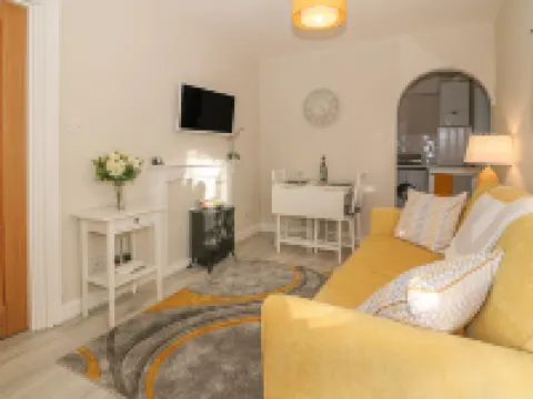 Holly Cottage