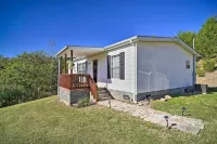 Private Yard & Fire Pit: Pet-Friendly Midway Abode - parking