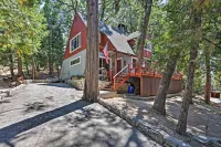 Expansive Retreat w/ Deck, Game Room & Lake Views! - WiFi