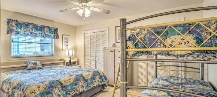 Spacious Naples Home < 1 Mi to Vanderbilt Beach! Hotels in Naples Park
