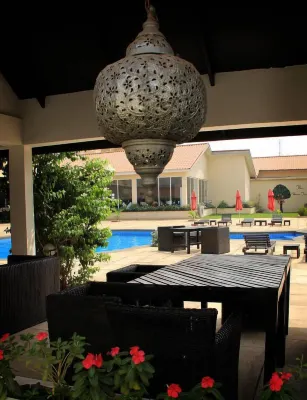 Theaknac Hotel