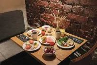 Home Hotel Jugend - Frühstück