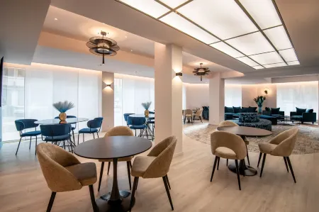 Résidence Hôtelière Chambord au Coeur de Menton - entièrement rénovée Отели рядом с достопримечательностью «Музей Жана Кокто - Коллекция Северина Вундермана»