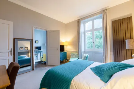 Hôtel Château de Didonne Отели рядом с достопримечательностью «Spa Thermal Philae»