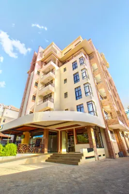 Highlands Suites Hotel Apartments Hotel in zona The Shifteye Gallery