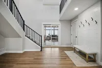Lakeside Getaway - Games, HotTub & Space to Gather - Pools