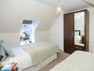 Ellie-Jo Cottage Hotels near Deveronvale Football Club