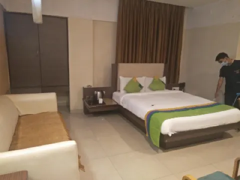 Hotel Basera Hotels in Deccan