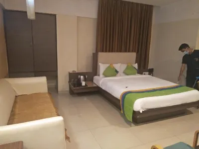 Hotel Basera Hotels near Uttaradi Mutt