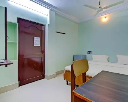 Decent Residency Hotels in Kakinada