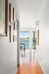Beachfront luxury 3 beds with ocean view balcony Hotels in North Bondi