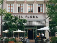 Hotel Flora Hotels near Stadsmuseum