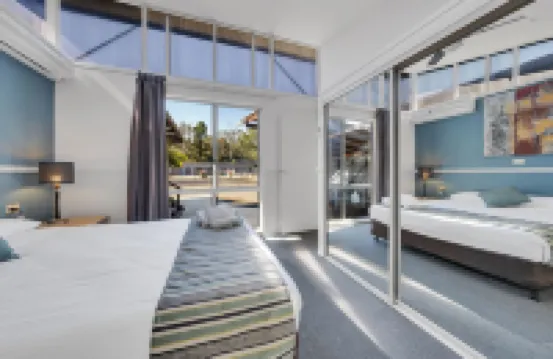 อินเจเนียฮอลิเดย์ส อาวินา