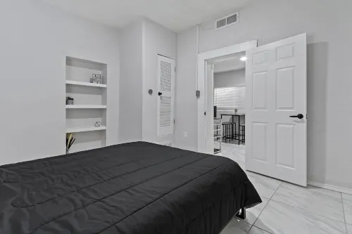 Welcoming modern home in Central El Paso