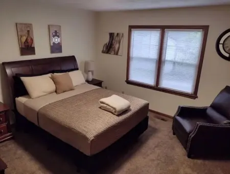 THE"HAVEN1 BEDROOM) Отели в г. Франклин