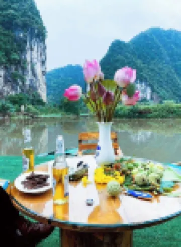 An Riverside Ecolodge