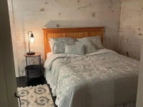 Vermont Country Cottage (Near Village) 倫敦德里酒店