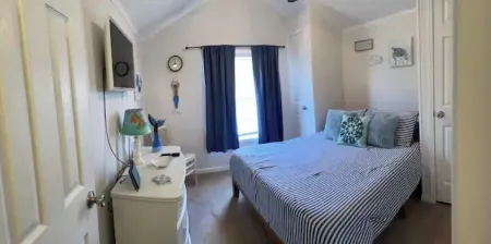 Pine Island Pearl, private home on spacious lot Отели в г. Пайн-Айленд-Сентер