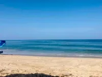 DownWinder- Spacious 3 BR House - Walk to Beach