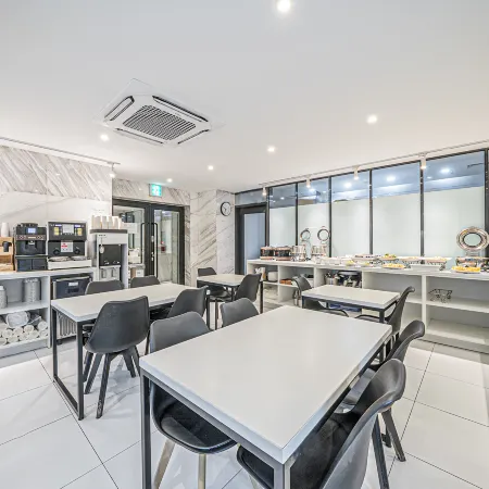 Daegu Dongseongro Hotel Labella
