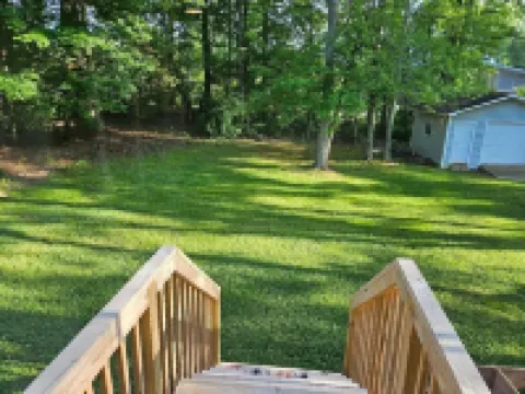 Charming 1-bedroom apartment in cool Garner, minutes from Raleigh