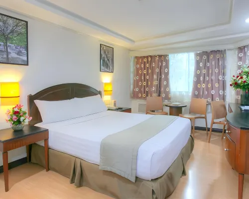 Fersal Hotel Neptune Makati Отели рядом с достопримечательностью «Макати»