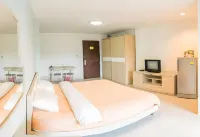 Sansuk Apartment Hotel a Distretto di Mueang Pathum Thani